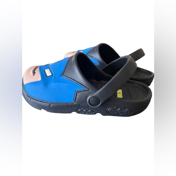 Batman Clogs Toddler Size 11/12 - Picture 3 of 5